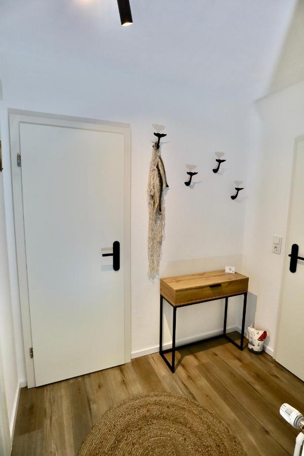 Nessmersiel, Renovierte Erdgeschosswohnung Mit Garten In Deichnaehe, Wallbox, Bettwaesche Inklusive Neßmersiel Buitenkant foto